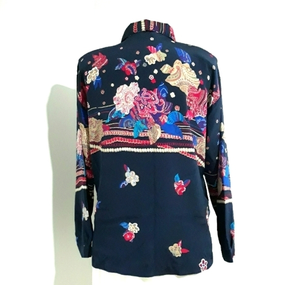 Senfong floral Long-Sleeve button down collared shirt size M/L - Picture 5 of 8